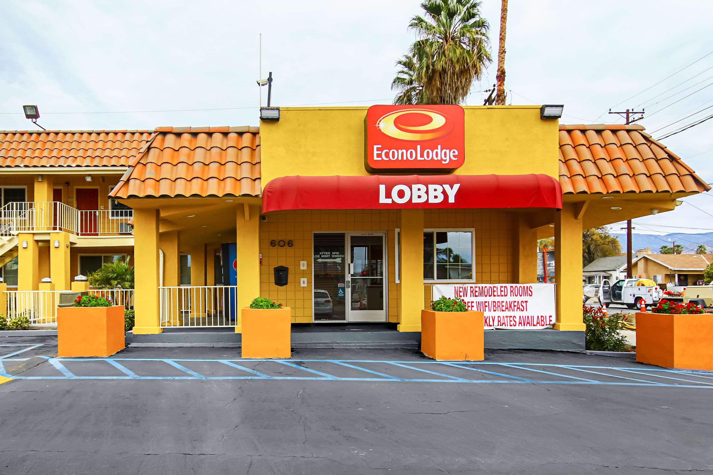 Econo Lodge San Bernardino I-215 מראה חיצוני תמונה