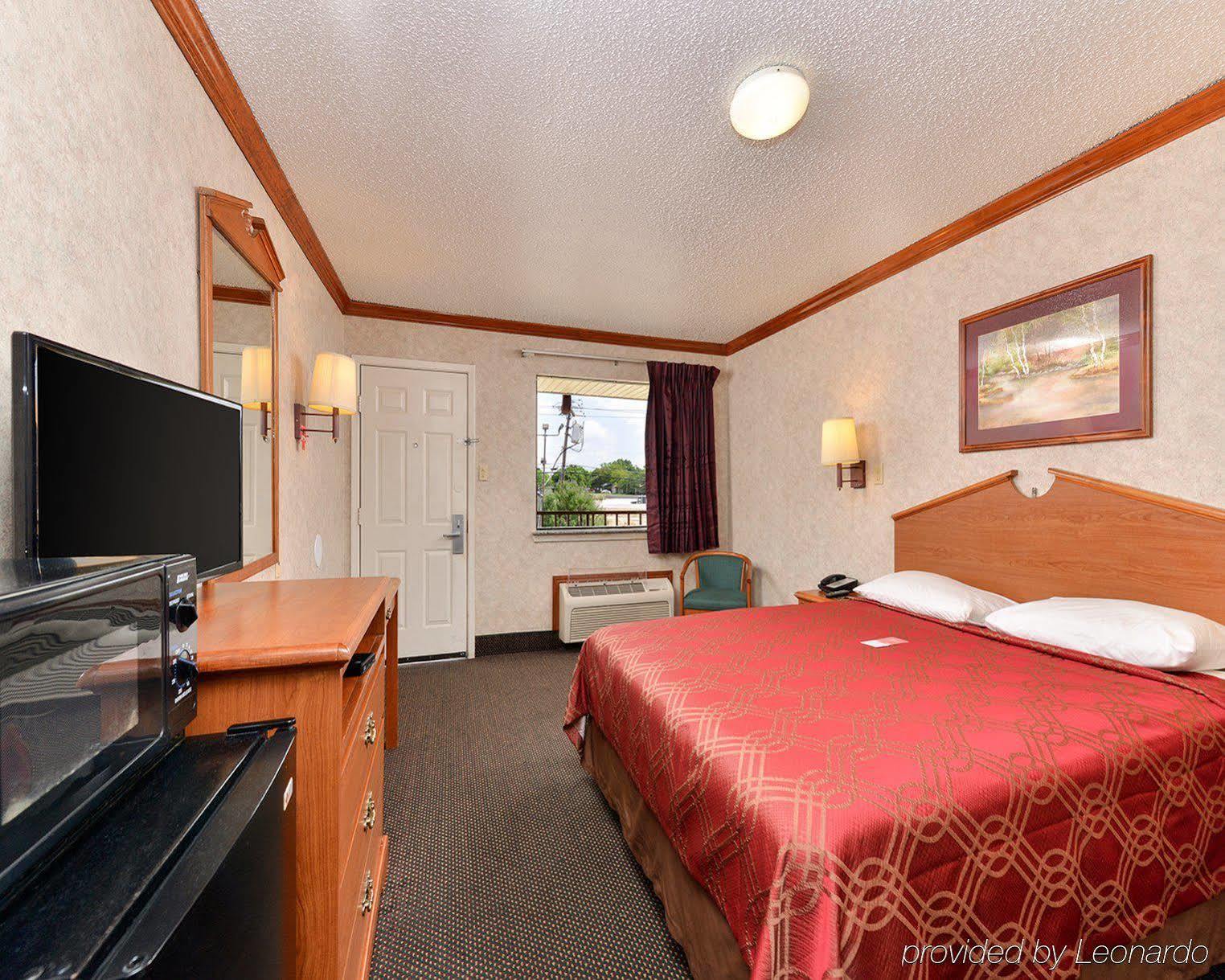 Econo Lodge San Bernardino I-215 מראה חיצוני תמונה