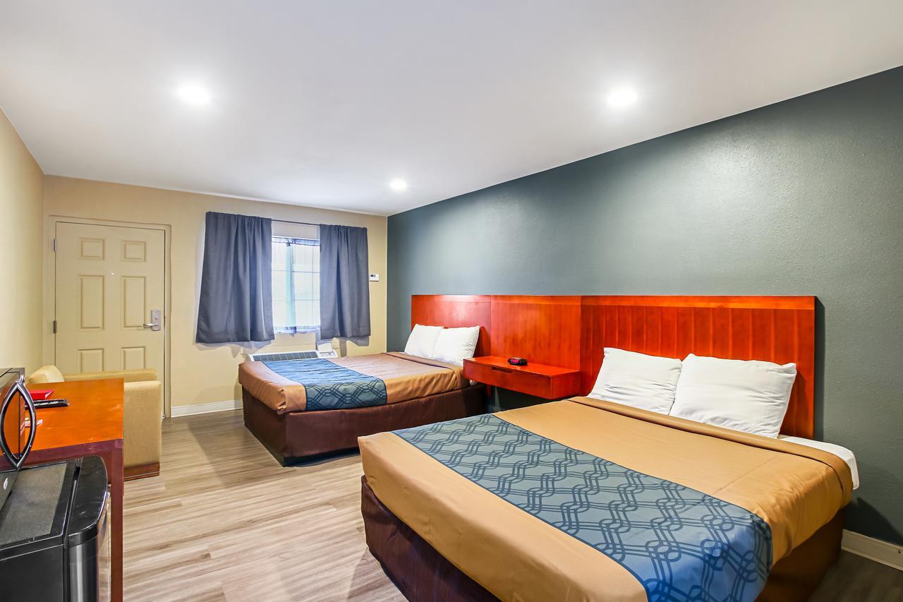 Econo Lodge San Bernardino I-215 מראה חיצוני תמונה